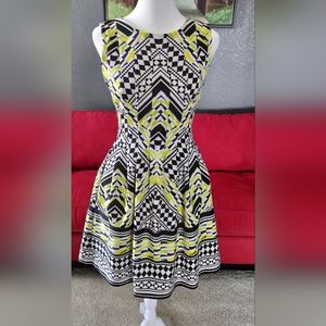 Vince Camuto Size 2 Multi color Ivory, black, green, yellow and blue/purple